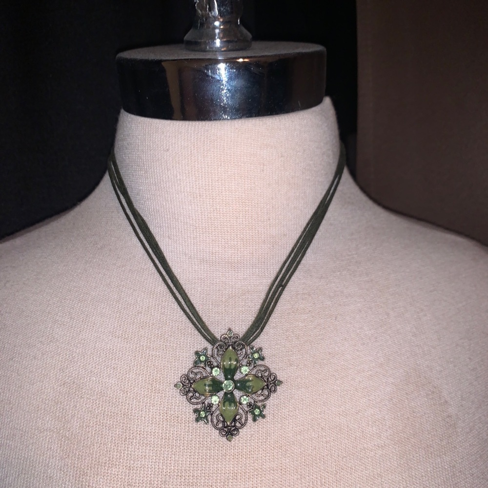 Green jade necklace
